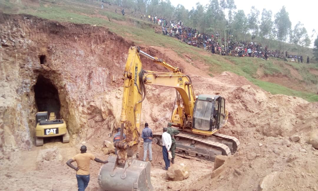 Bakuwemo ari uko hitabajwe imashini kabuhariwe mu bucukuzi 