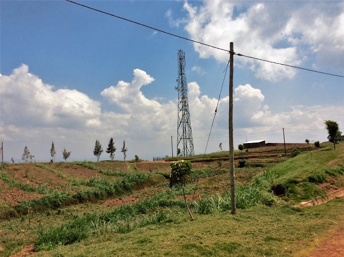 Umunara ubagezaho itumana n'amashanyarazi nabyo birahari