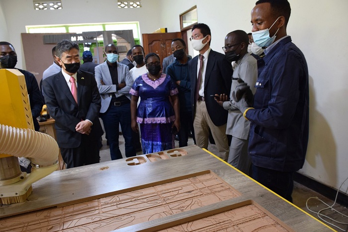 Abayobozi banyuranye beretswe ibyo abihugurira mu kigo cyo guhanga udushya cya Musanze bamaze kugeraho