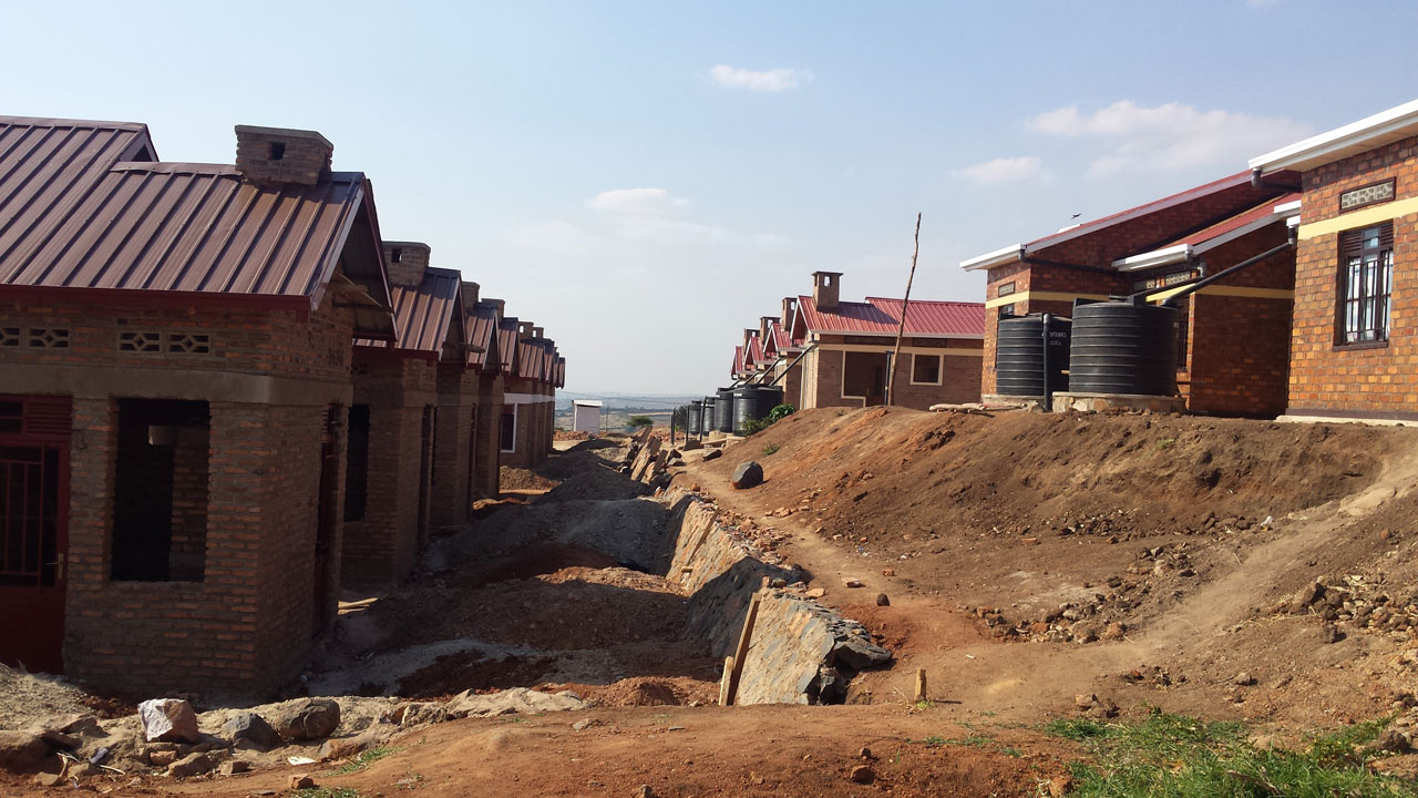 Barasaba ko izo nzu zakubakwa zikuzura kugira ngo umutekano w'abazituyemo wizerwe