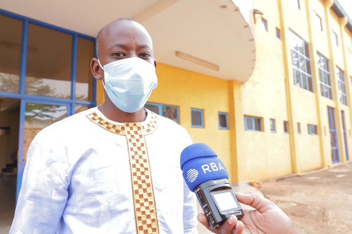 Umuyobozi w'Akarere ka Huye avuga ko abaturage batubahiriza amabwiriza yo kwirinda covid-19 bahagurukiwe
