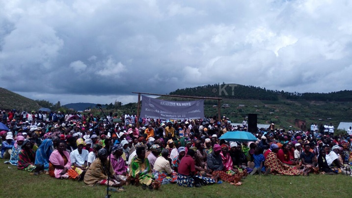 Kuri kariya gasozi kariho ishyamba hejuru, mu gace kubatsemo Ibiro by'Umudugudu, ni ho hakuwe imibiri y'abagore n'abana bishwe muri jenoside.