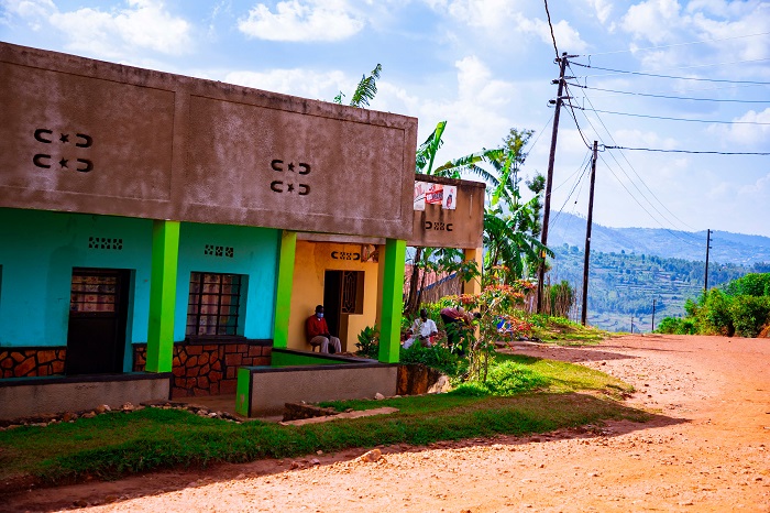 Ahageze amashanyarazi iterambere ririhuta