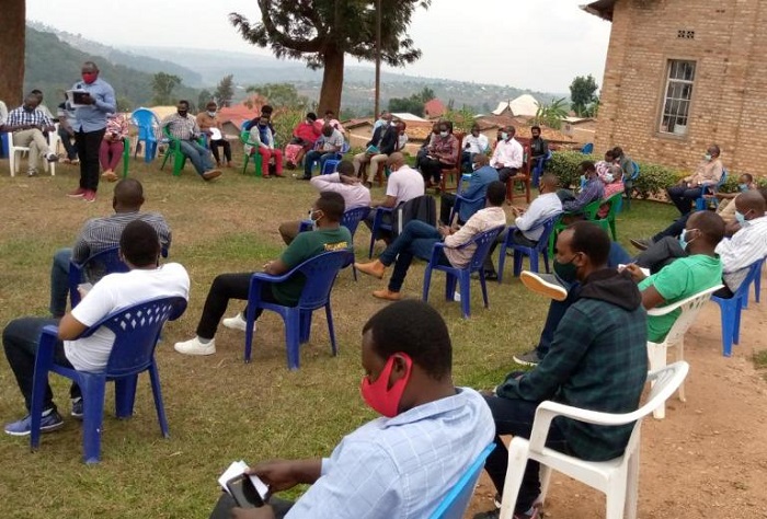 Abatuye mu isibo ya mbere, Umudugudu wa Ngoma ya mbere, Akagari ka Ngoma, Umurenge wa Ngoma, Akarere ka Huye mu igerageza ryo gushyira abantu mu byiciro by