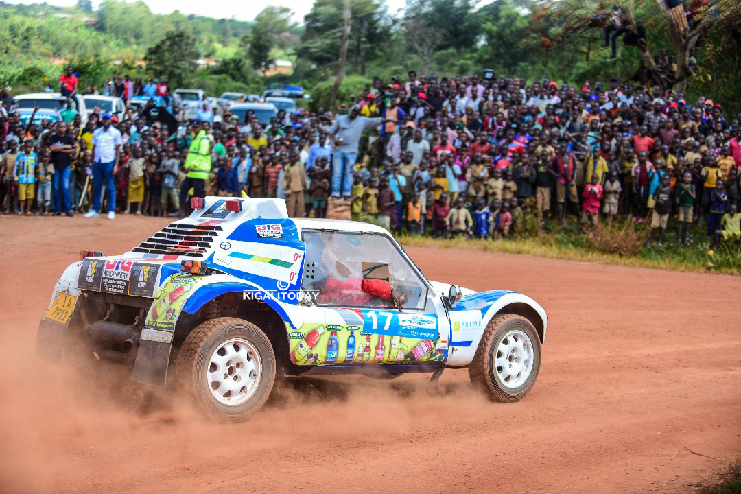 Iyi modoka yo mu bwoko bwa Buggy yari itwawe na MUTUGA JANVIER wafashwaga na BUKURU HASSAN iri mu zidasanzwe ziri mu isiganwa