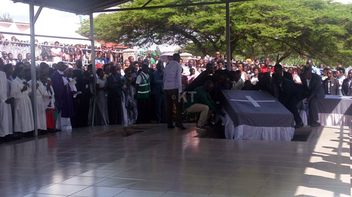 I Kigoma hashyinguwe imibiri 205 y'abishwe muri Jenoside harimo 198 yimurwaga ngo ishyingurwe mu cyubahiro n'irindwi yakuwe mu mirima.