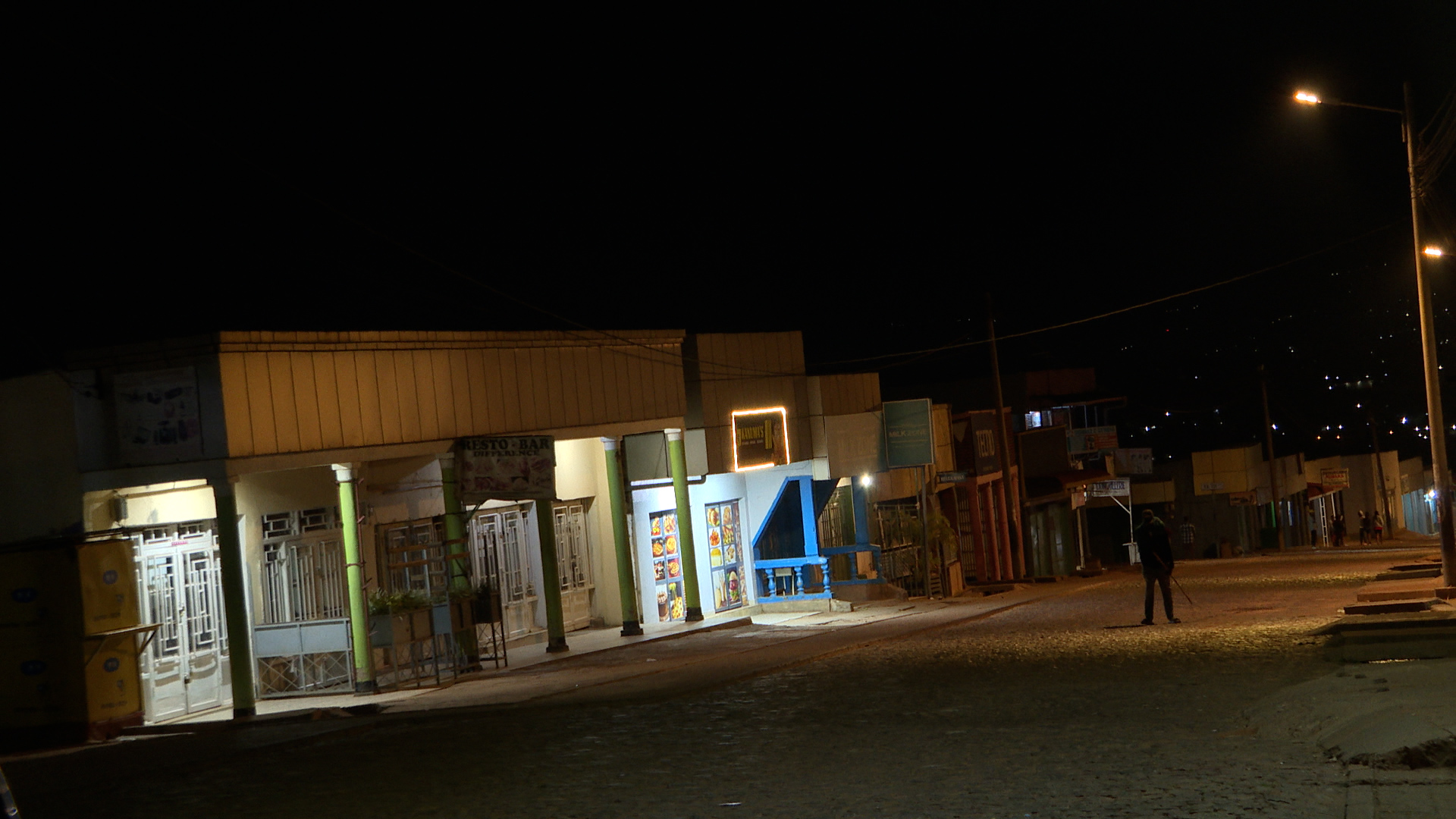 I Kanombe mu Kajagari baba bafunze mu gicuku