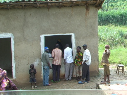 Rimwe mu mabagiro agikora ku muhanda wo mu karere ka Ngororero.