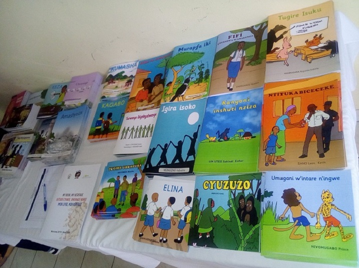 Ibi ni bimwe mu bitabo byanditswe n'abana bakiri bato