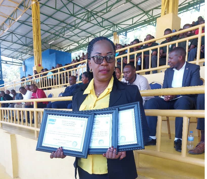 Mukamana wahawe ibihembo byinshi avuga ko byagizwemo uruhare n'abaturage