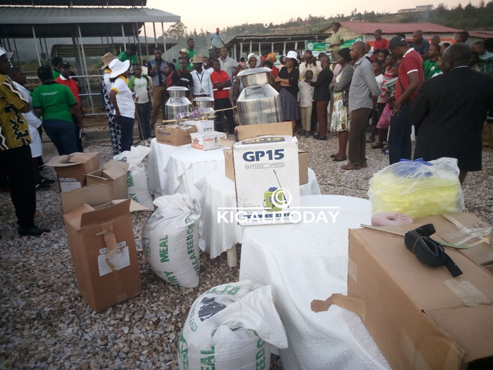 Ibihembo byahawe abandi borozi bafite inka zahize izindi mu kugira umukamo utubutse