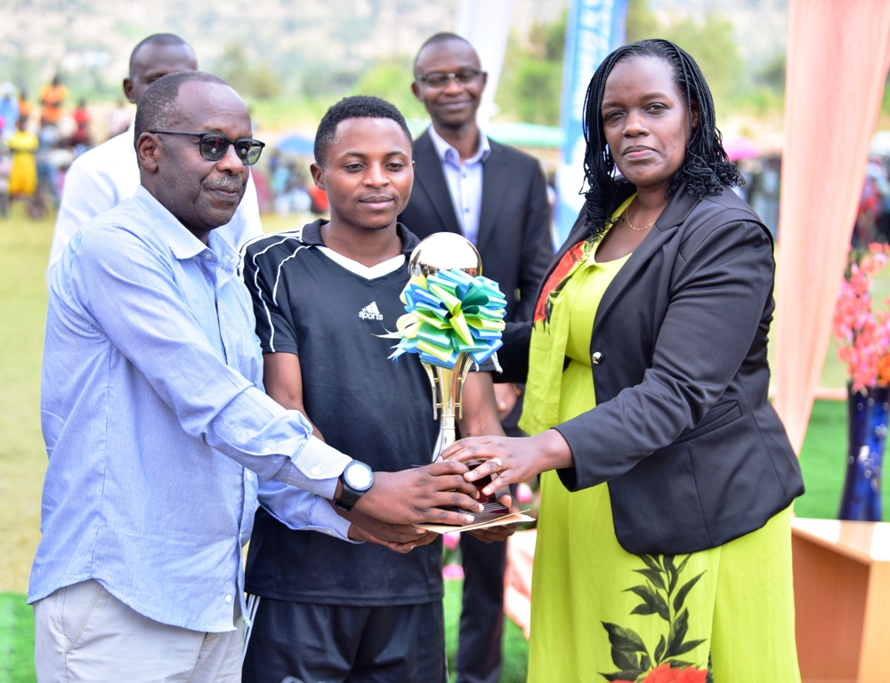 Ibihembo byarimo n'ibikombe