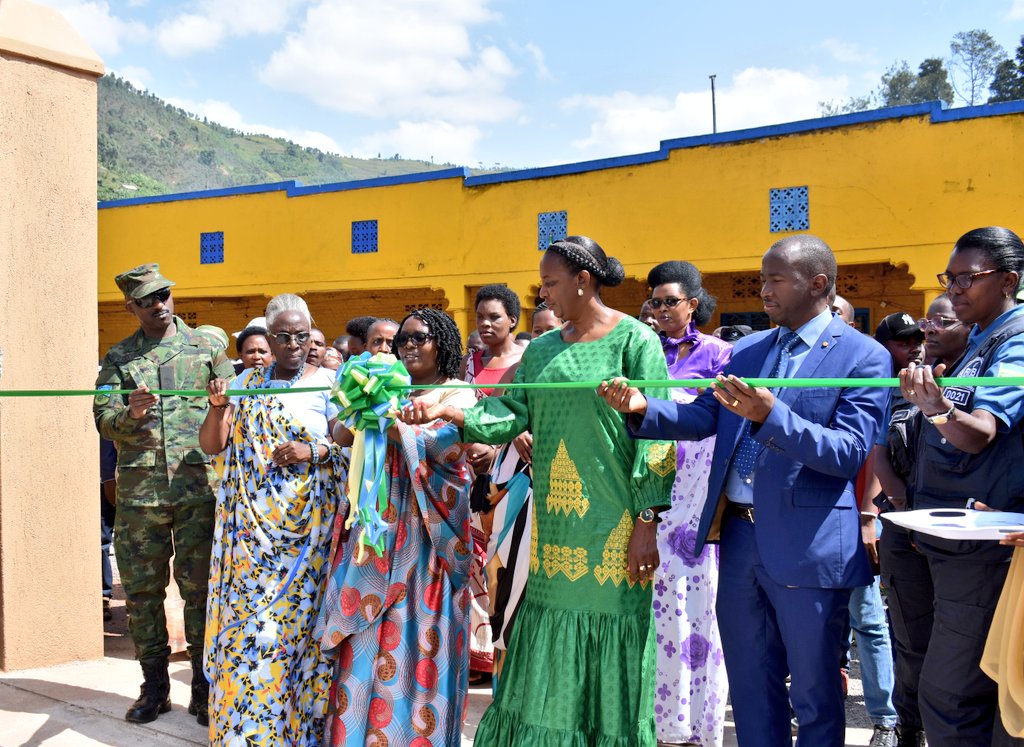 Batashye ibikorwa remezo binyuranye