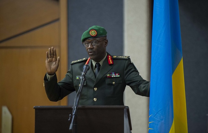 Gen. Fred Ibingira, umugaba mukuru w'inkeragutabara