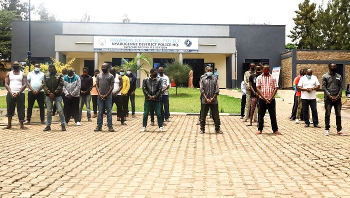 Bose uko ari 33 baremera amakosa bakanayasabira imbabazi ko batazongera