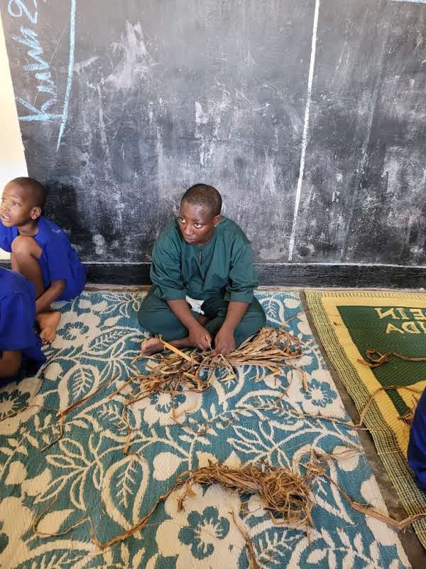 Banigishwa kuboha bakoresheje ibirere