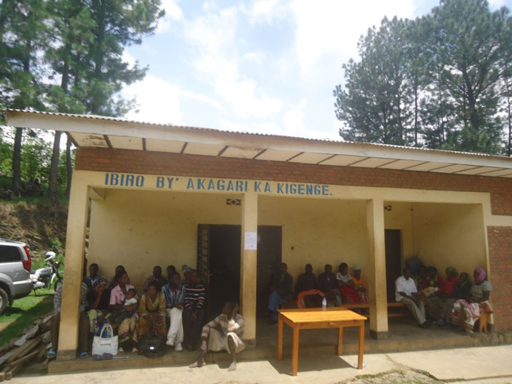 Akagari ka Kigenge kamaze kwibwa amabendera inshuro enye.