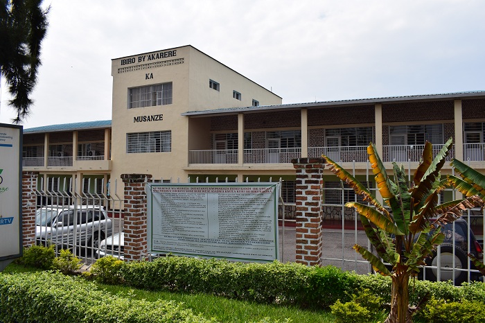 Mu Karere ka Musanze hari imyanya 195 itarimo abakozi