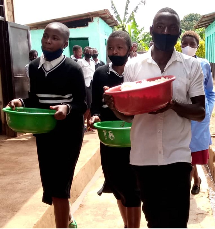 Ababyeyi batangira abana amafaranga y