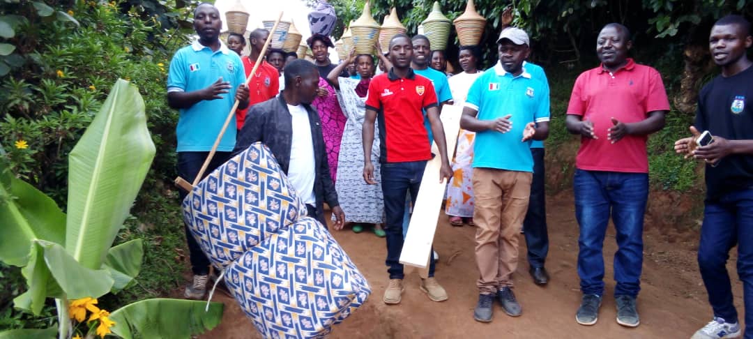 Uhawe inzu bamutura n'ibiseke