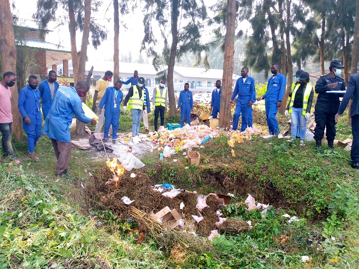 Urubyiruko rwiyemeje guhagurukira abishora muri ibi bikorwa bigayitse