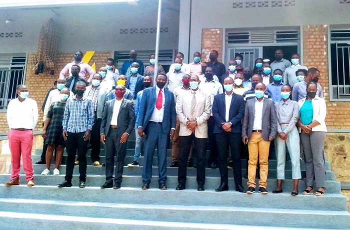 Abashinzwe imicungire y'ibiza mu turere bahuguriwe gukoresha ikoranabuhanga rya Line