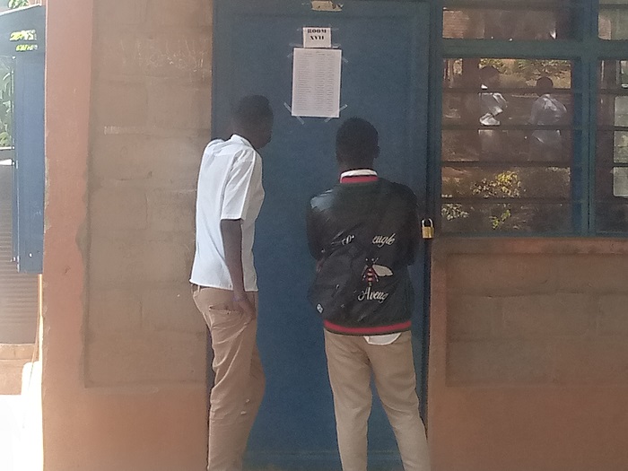 Buri wese yari ashishikajwe no kumenya aho akorera