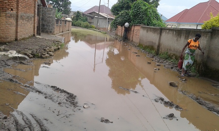 Kuhambuka bisaba kwitonda