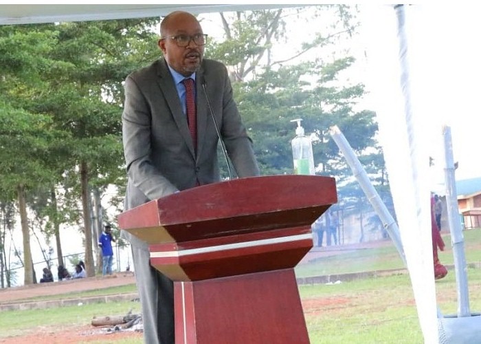 Perezida wa Ibuka, Egide Nkuranga wari ku rwibutso rwa Nyanza ku wa Mbere