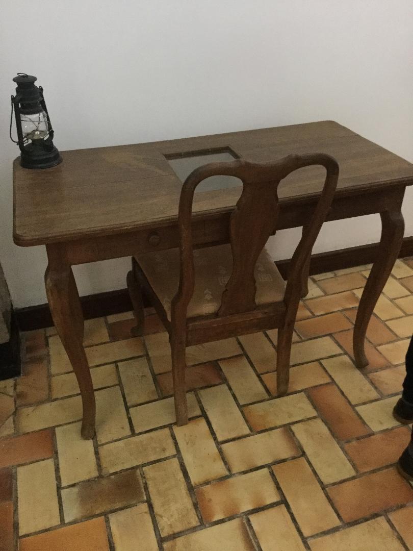 Muri iyi ngoro hagaragaramo ibyari ibiro bya Richard Kandt