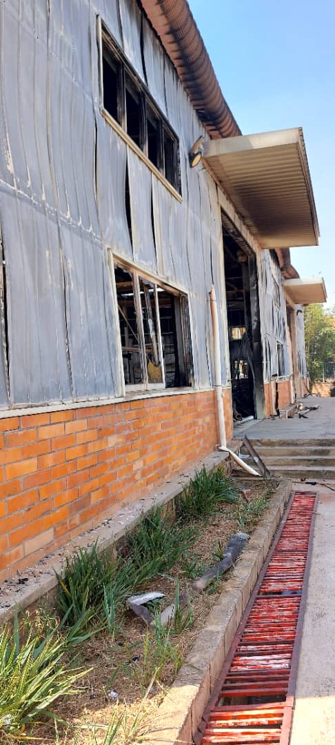 ibyari mu nzu byose byahiye birashira