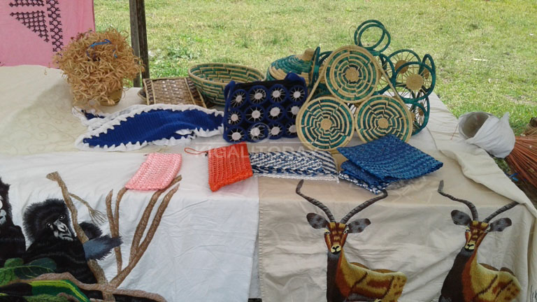 Bize gukora ibintu bitandukanye birimo imitako 