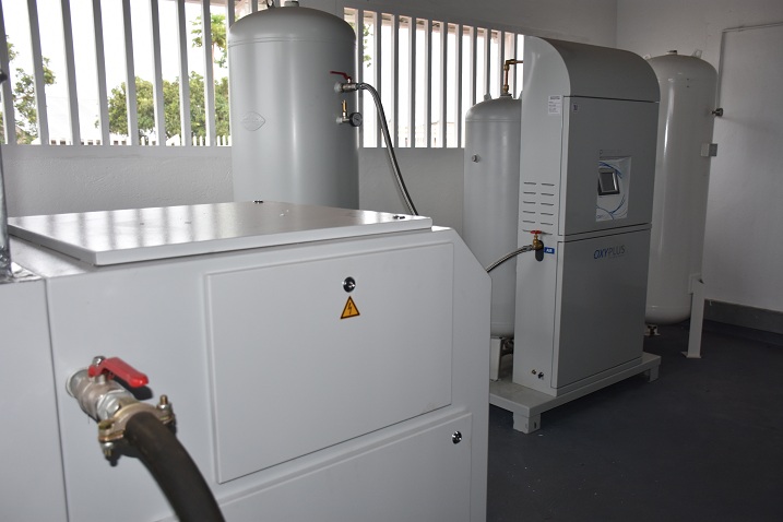 Ibyuma bikura umwuka hanze bikawukoramo uhabwa abarwayi