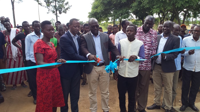 Dr. Ndayambaje avuga ko kongera ibyumba bizongera ireme ry'uburezi