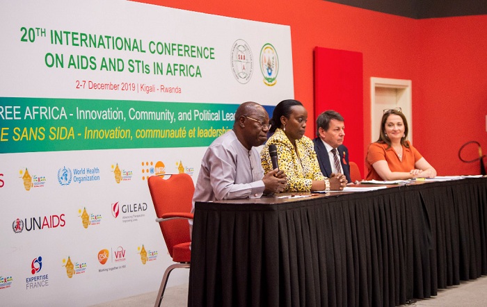 Abayobozi batandukanye mu kiganiro n'abanyamakuru