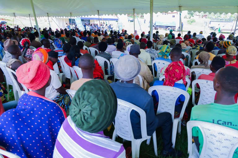 Abatuye i Ngoma bitabiriye ari benshi ibiganiro bivuga ku icuruzwa ry'abantu