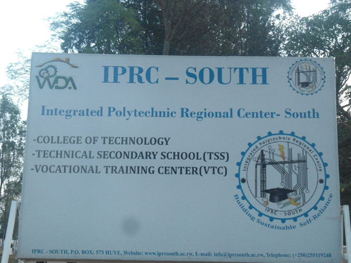 Aboherejwe kwiga muri za IPRC barasaba ko bakoherezwa muri iri i Huye yegereye aho bari barakodesheje amacumbi.