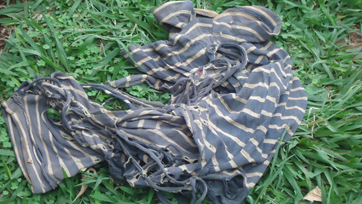 Icyenda yari yiziritse mu ijosi avuga ko abantu bamukoze mu muhogo banyujije intoki mu kanwa.