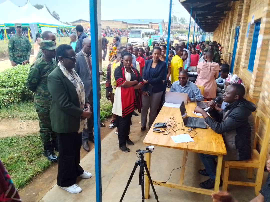 Abayobozi bareba aho abaturage bahabwa serivisi z'irangamimerere