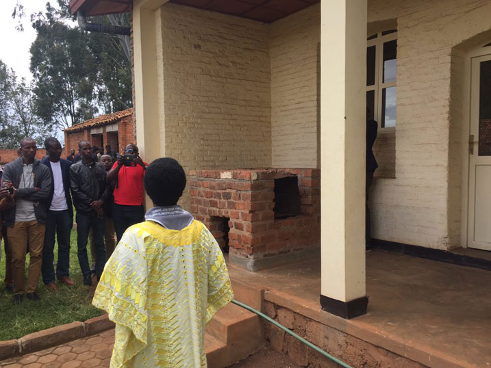 Iyo furu ngo n'iyo botsagamo imyijima n'imitima y'Abatutsi babaga bamaze kwica 