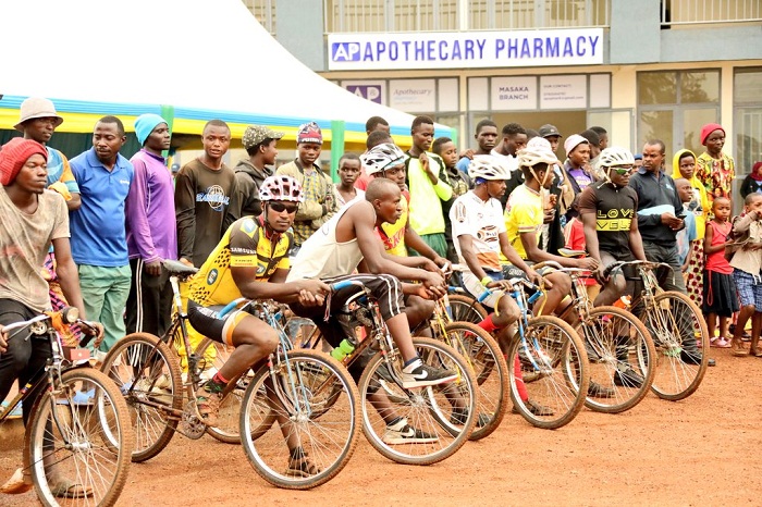 Hakozwe amasiganwa y'amagare yahuje imidugudu ibiri