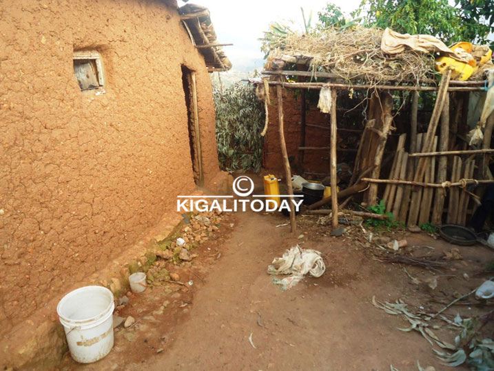 Igice cy'inyuma ku nzu y'uyu muryango.