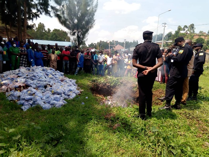 Igikorwa cyo kumena ibiyobyabwenge mu karere ka Musanze