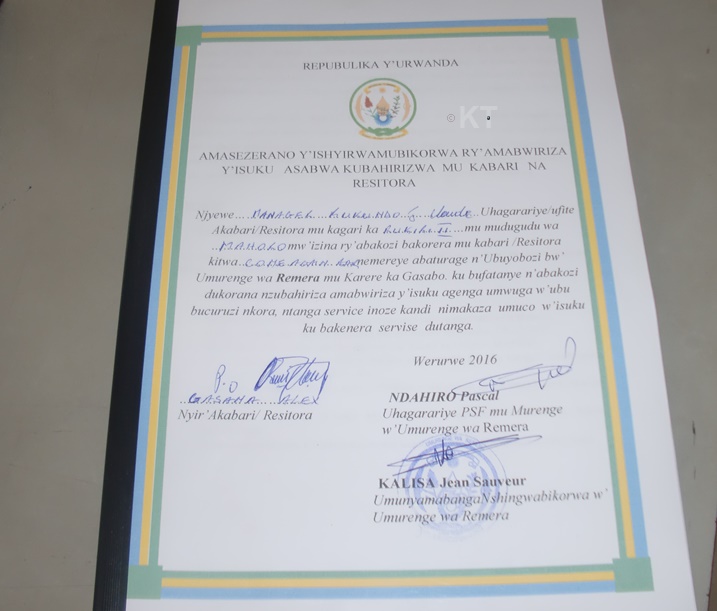 Igitabo gikubiyemo amabwiriza y'isuku mu tubari na resitora byo mu Karere ka Gasabo.