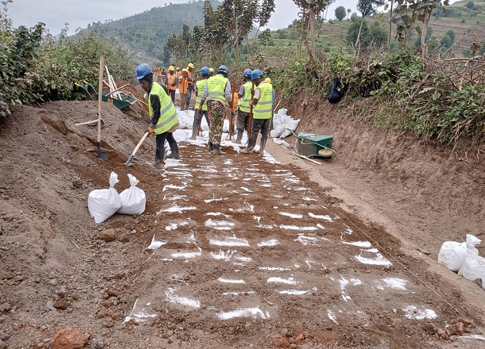 Do-Nou ni tekiniki yo gusana imihanda hifashishijwe imifuka batsindagiramo igitaka
