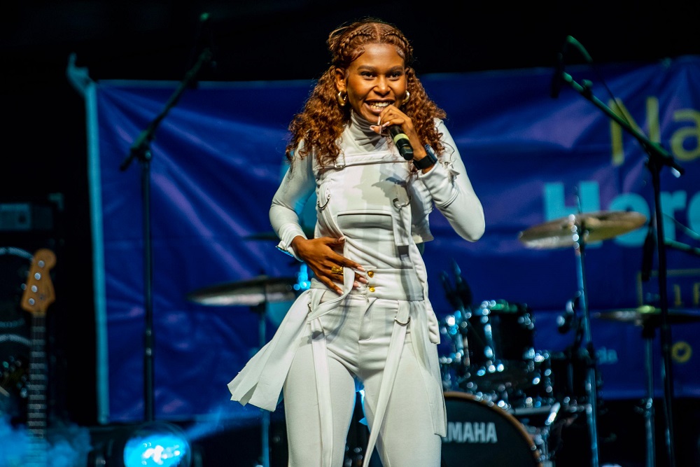 Umuhanzi Alyn Sano yataramiye abitabiriye iki gitaramo