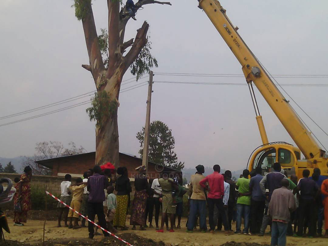 Kiriya giti imashini iri kurimbura ngo cyatumaga abagore bananiwe kubyara babyara neza ndetse ngo kigaha abakobwa abagabo 