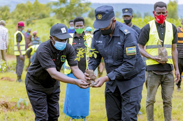 Abayobozi mu Karere ka Kayonza bafatanyije n