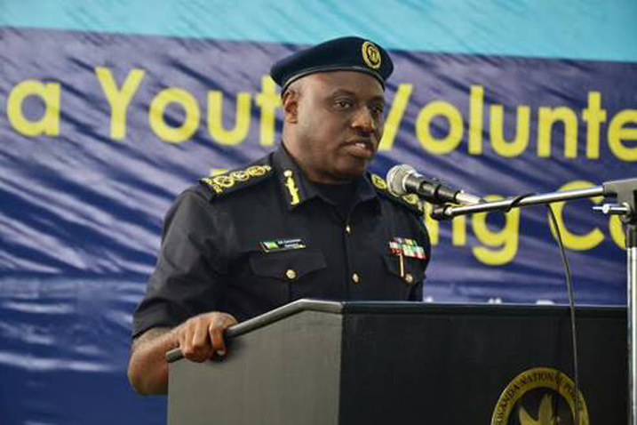 IGP Emmanuel Gasana atanga impanuro