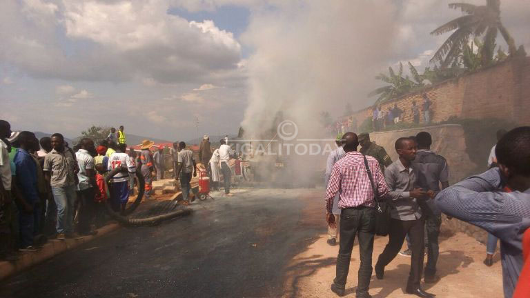Abantu bari benshi baje kuraba ibibaye 